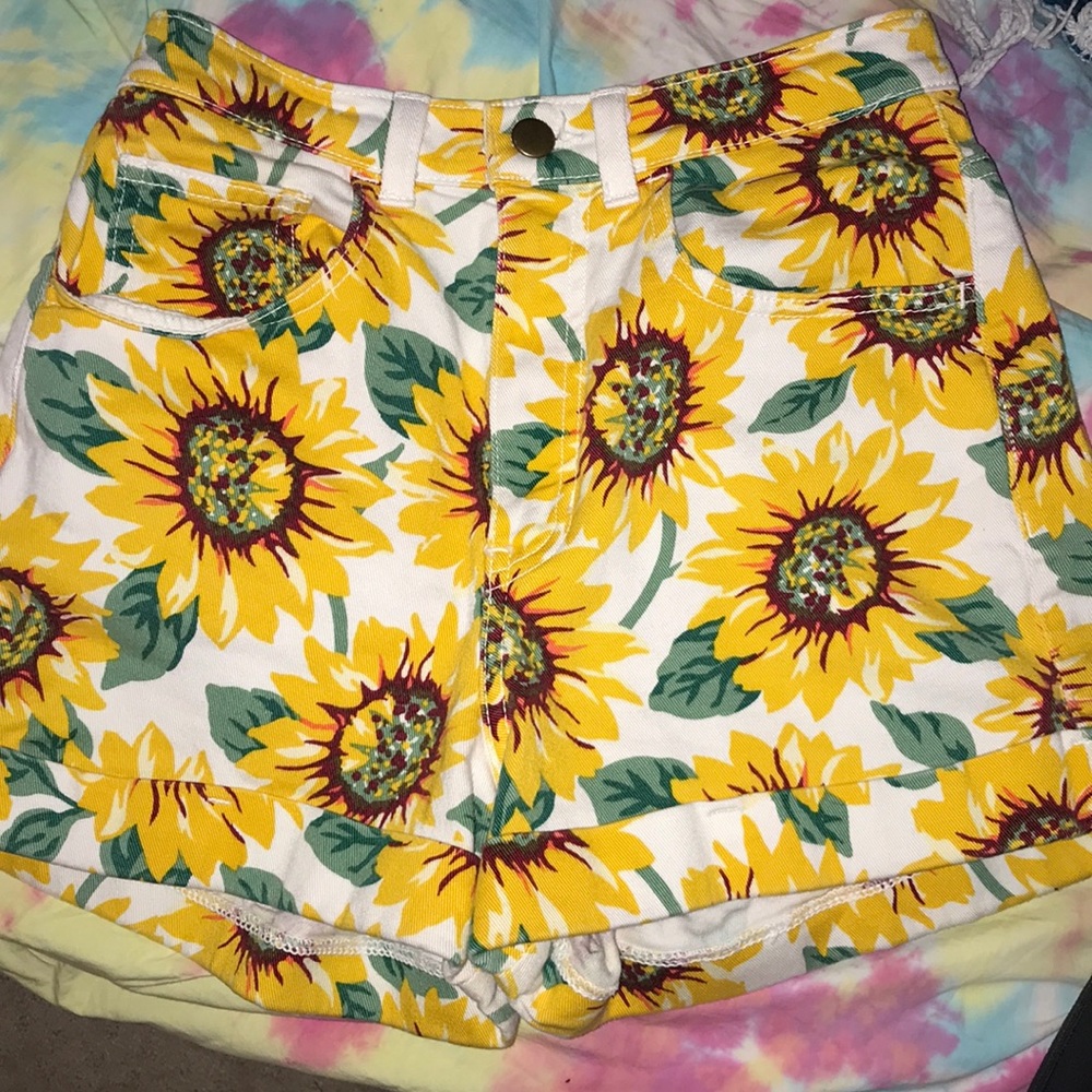 High waisted sunflower shorts